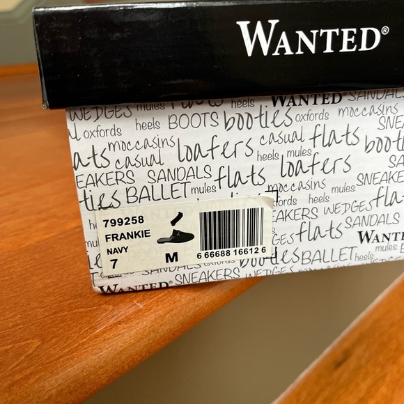 NWT Slip On Wanted Frankie Women's Navy Mule Flats Loafers All Sizes - Picture 8 of 8